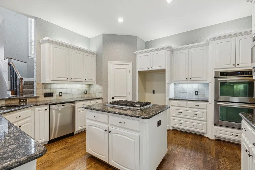 5004 Seville Lane Flower Mound TX 75028