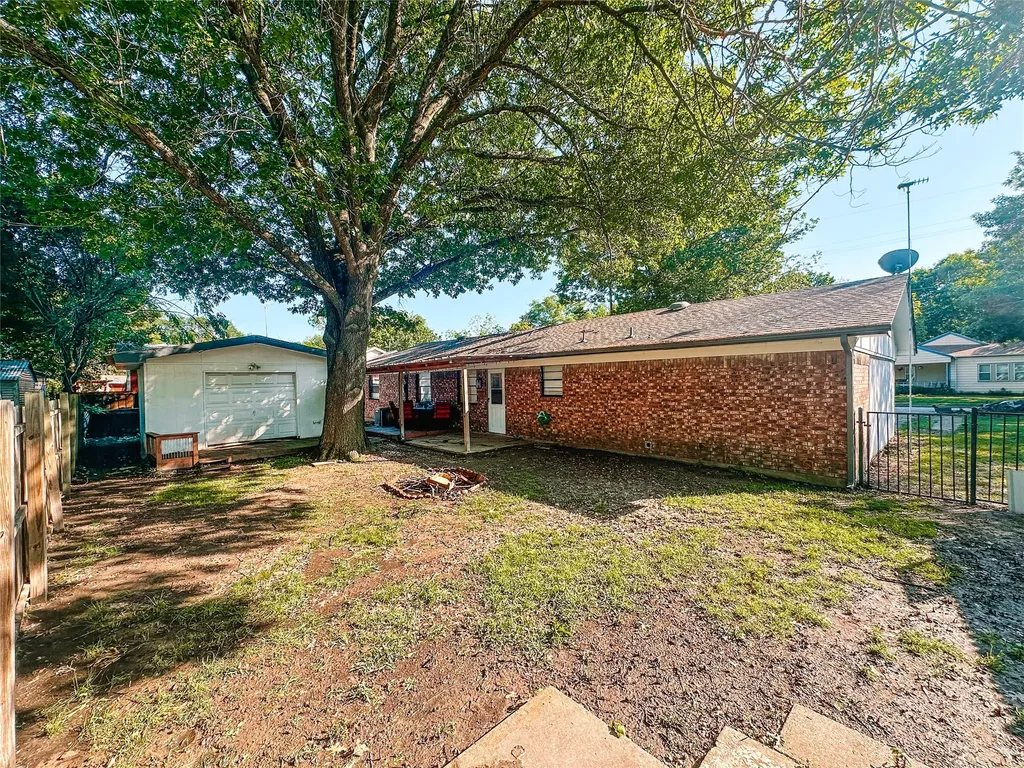 116 Gantt Street Terrell TX 75160