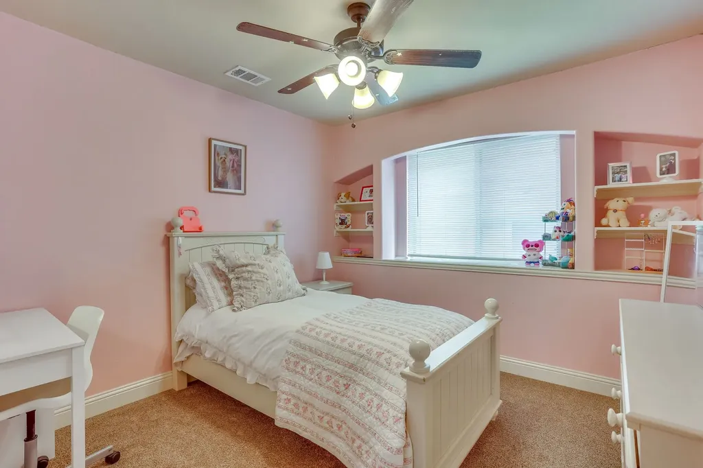 1033 Rustic Oak Way Burleson TX 76028