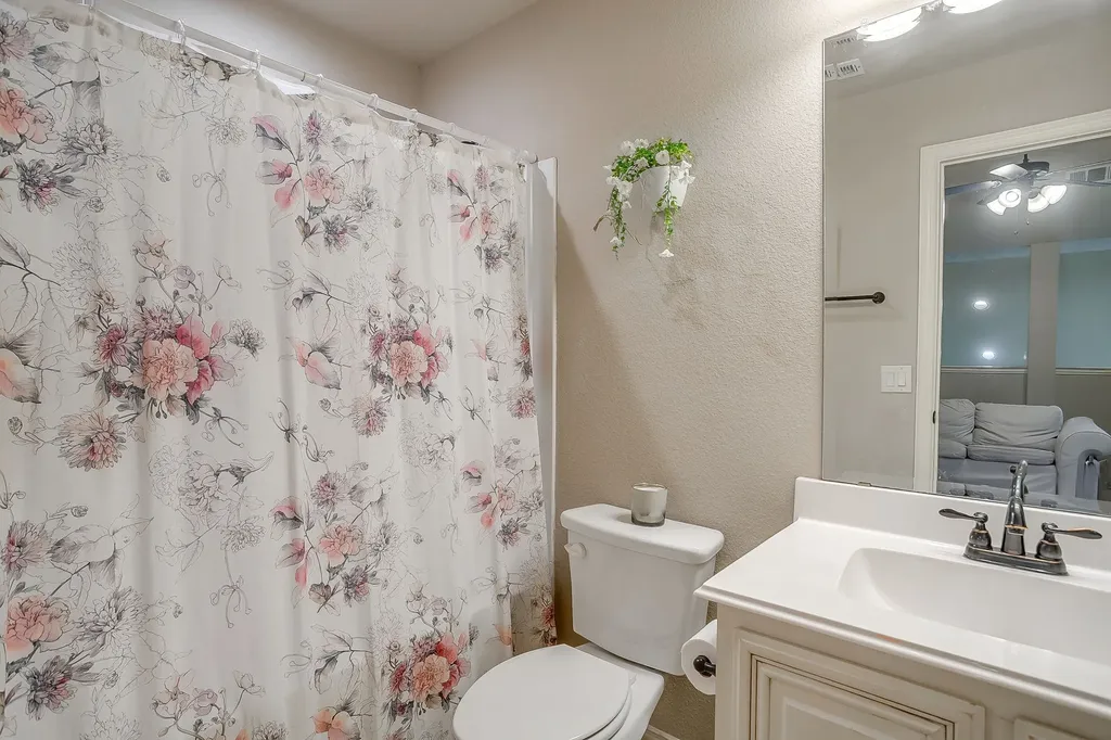1033 Rustic Oak Way Burleson TX 76028