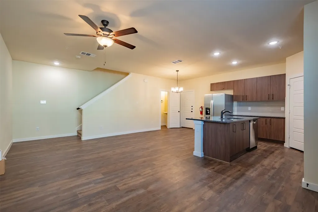 713 Wheatfield Drive Venus TX 76084