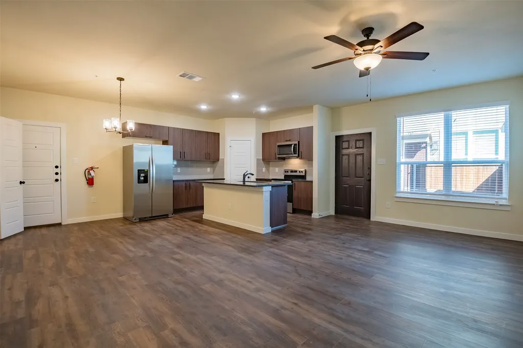 713 Wheatfield Drive Venus TX 76084
