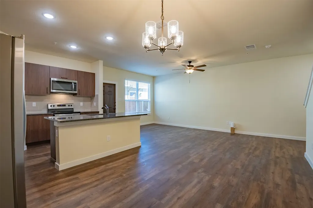 713 Wheatfield Drive Venus TX 76084