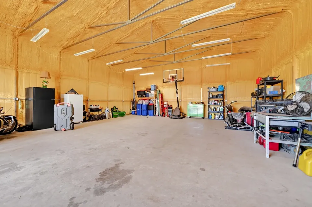 8900 Crestview Estate Road Quinlan TX 75474