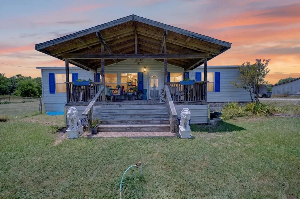 8900 Crestview Estate Road Quinlan TX 75474