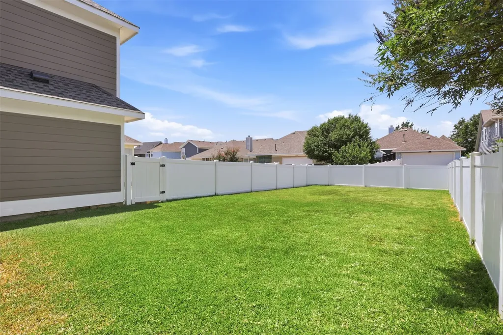 2001 Hartwell Court Providence Village TX 76227
