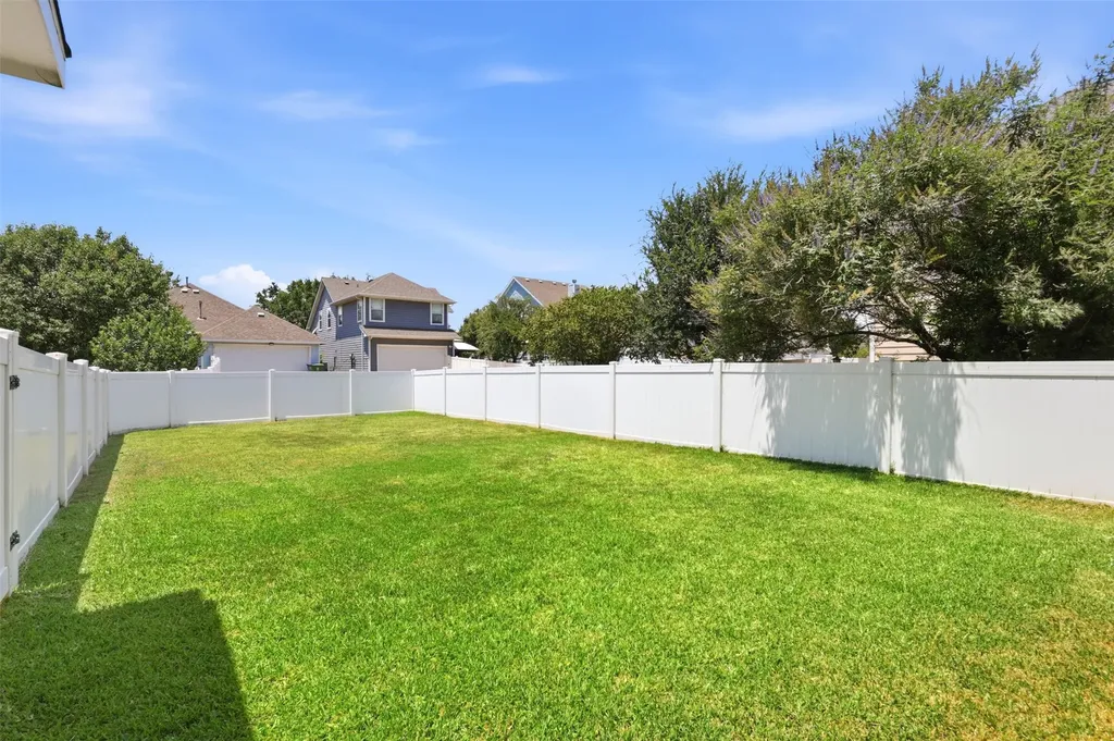 2001 Hartwell Court Providence Village TX 76227