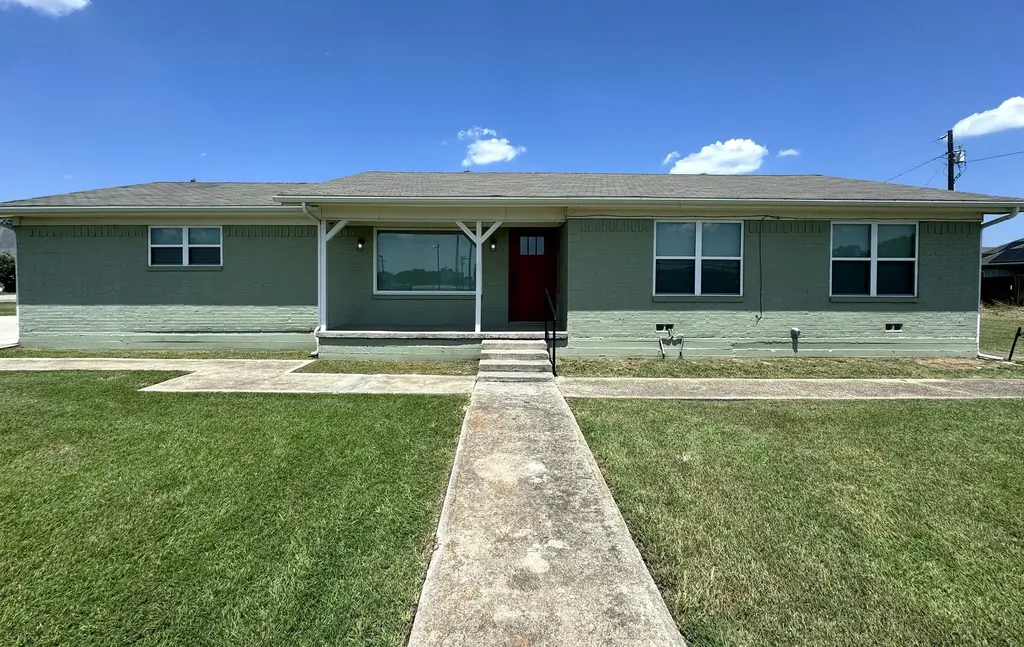 321 E Lake Street Krum TX 76249