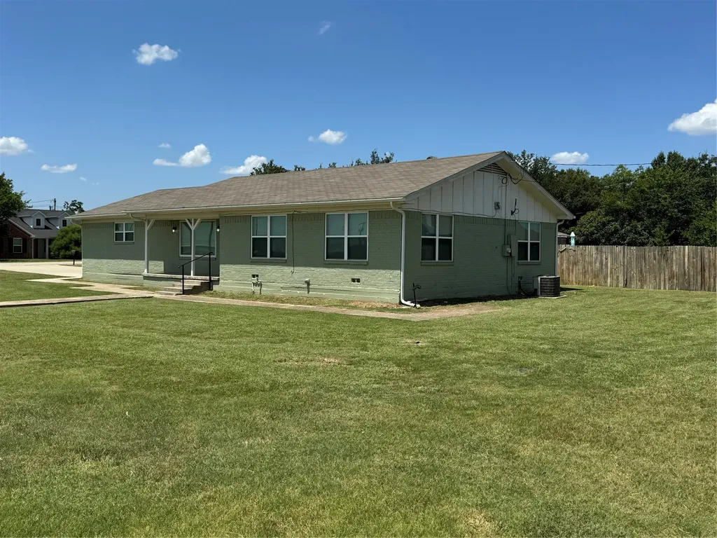 321 E Lake Street Krum TX 76249