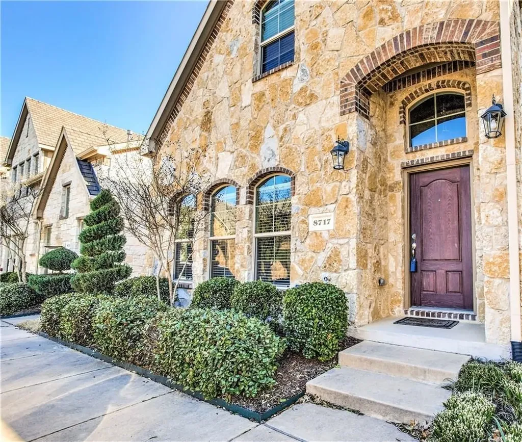 8717 Whitehead Street Mckinney TX 75070