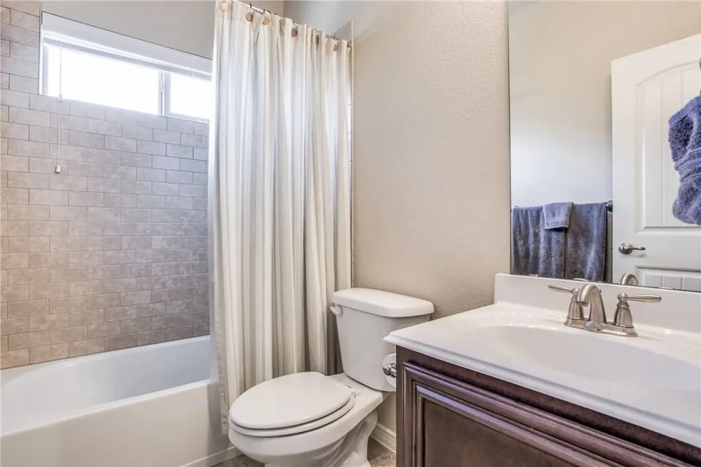 8717 Whitehead Street Mckinney TX 75070