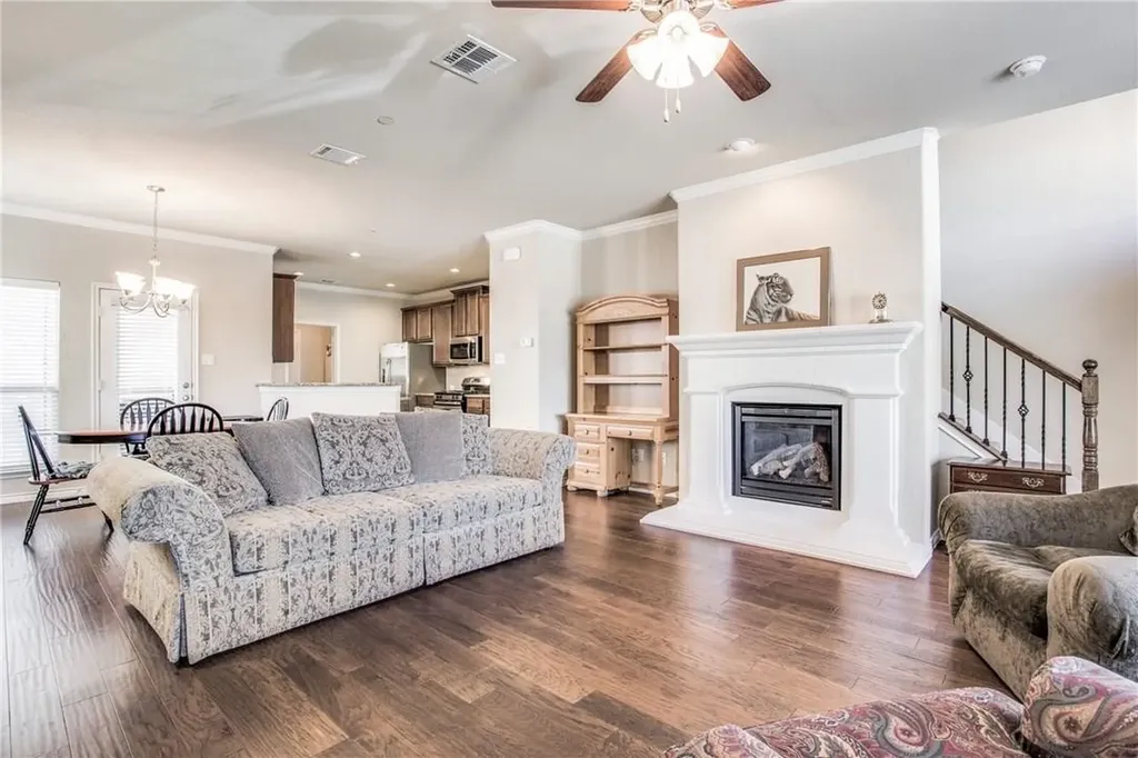 8717 Whitehead Street Mckinney TX 75070