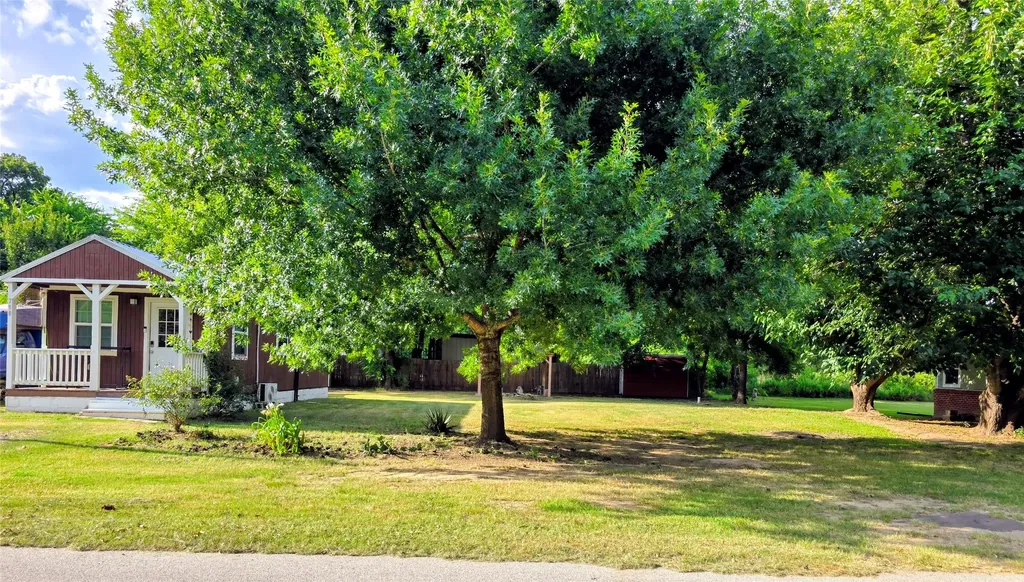710 County Road 2298 Mineola TX 75773