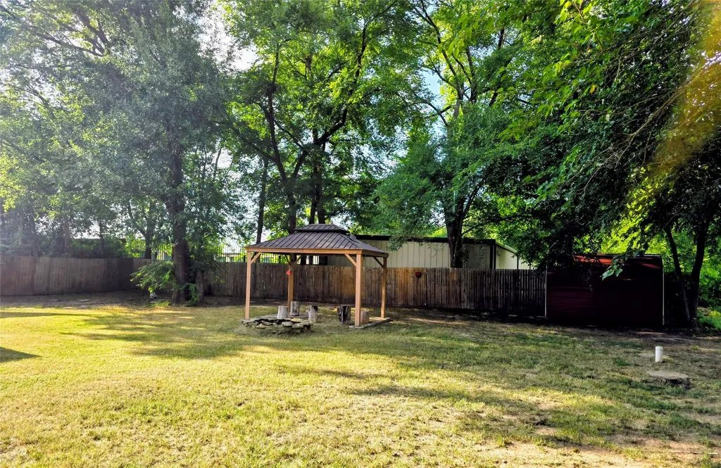 710 County Road 2298 Mineola TX 75773