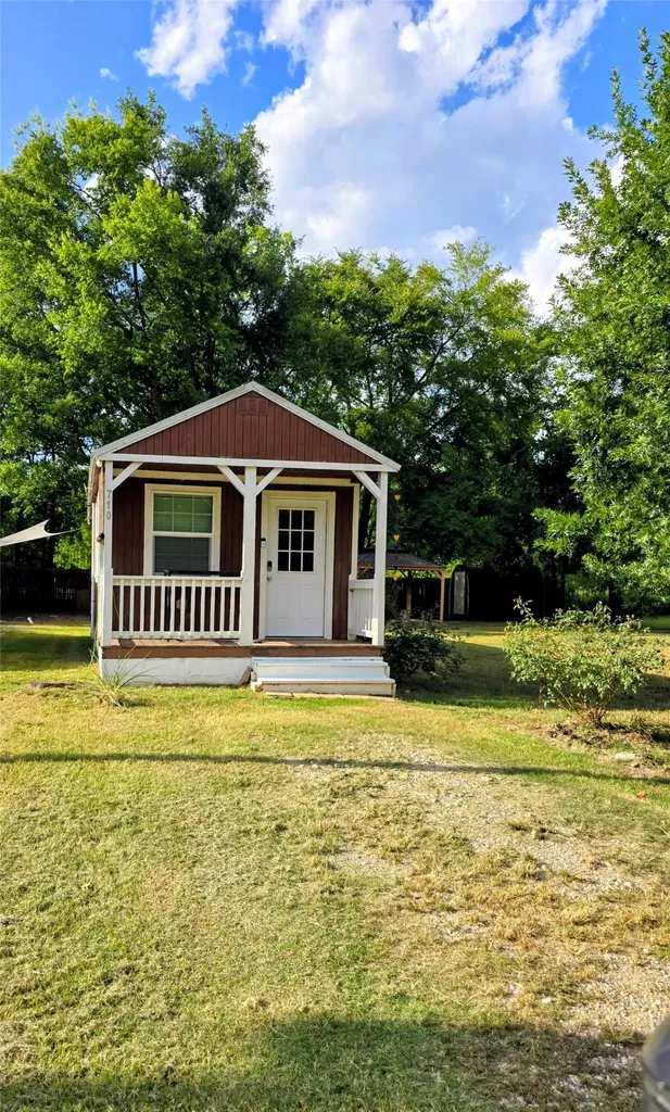 710 County Road 2298 Mineola TX 75773