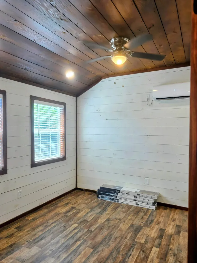 710 County Road 2298 Mineola TX 75773