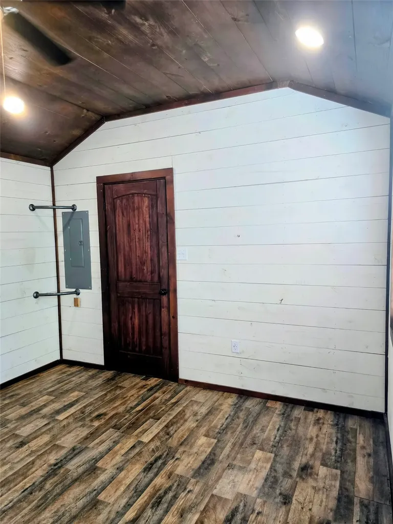 710 County Road 2298 Mineola TX 75773