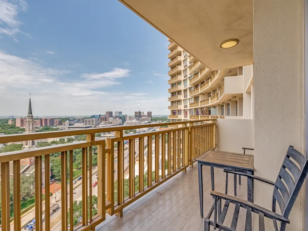 6211 W Northwest Highway Dallas TX 75225