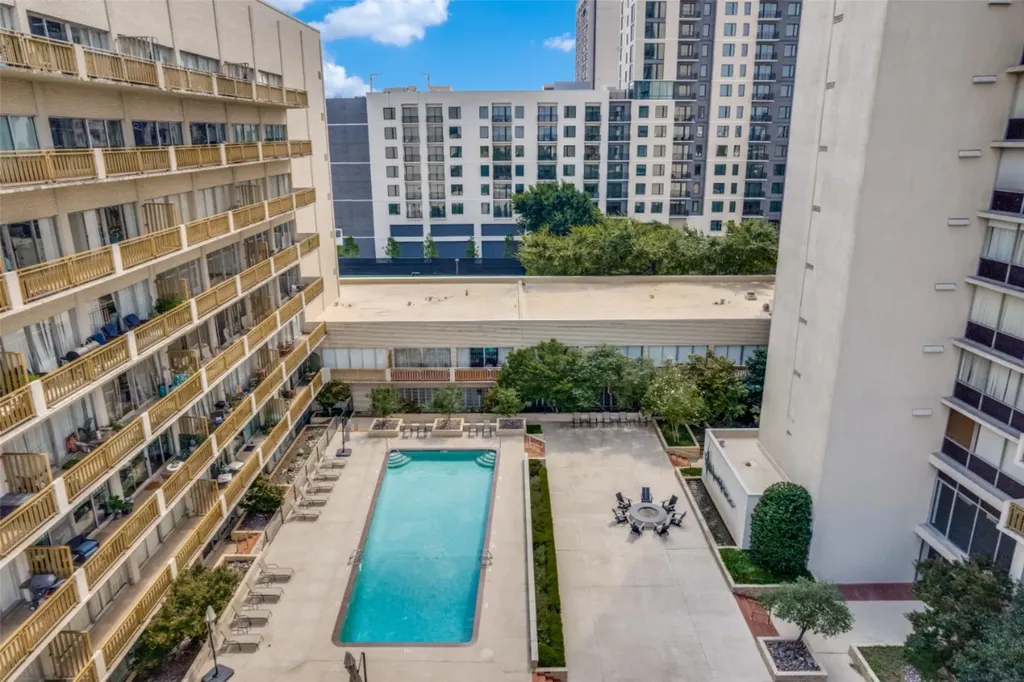 6211 W Northwest Highway Dallas TX 75225