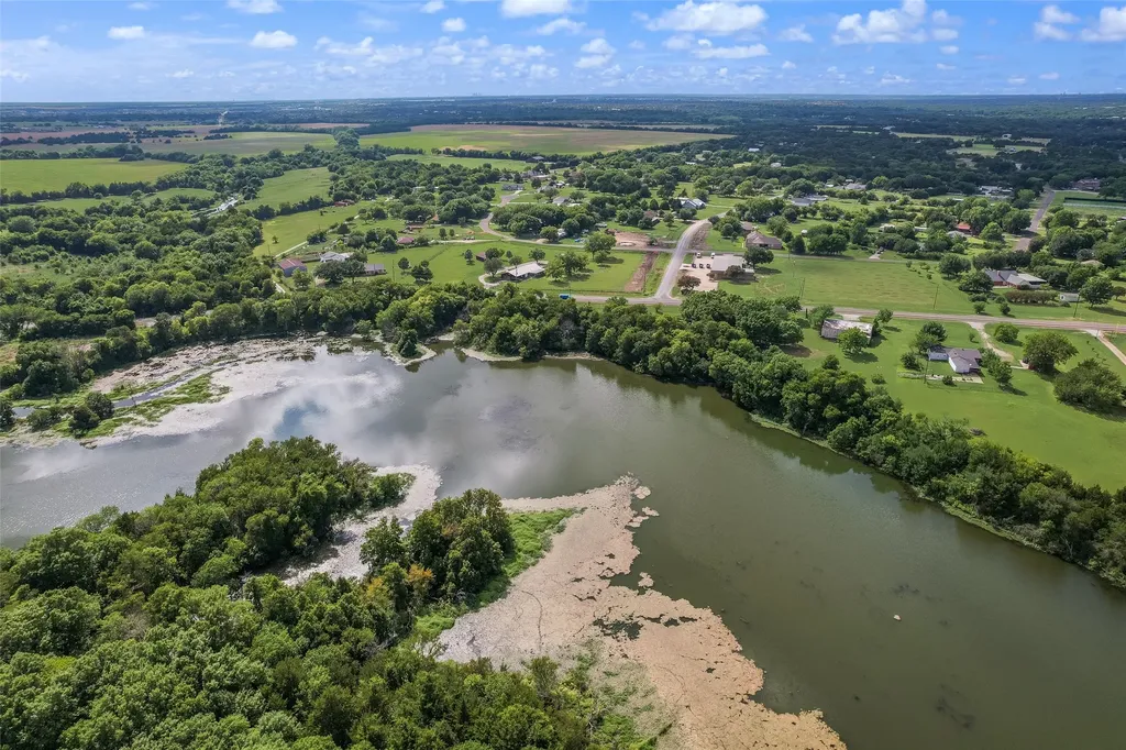 235 Taylor Road Waxahachie TX 75165
