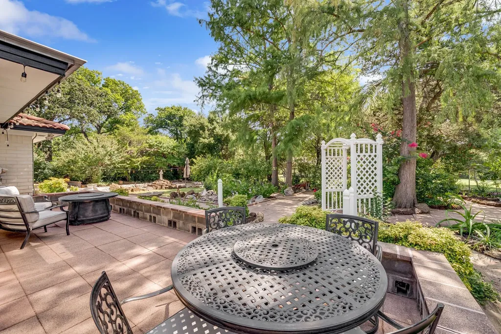 5120 Wildwood Drive Flower Mound TX 75028