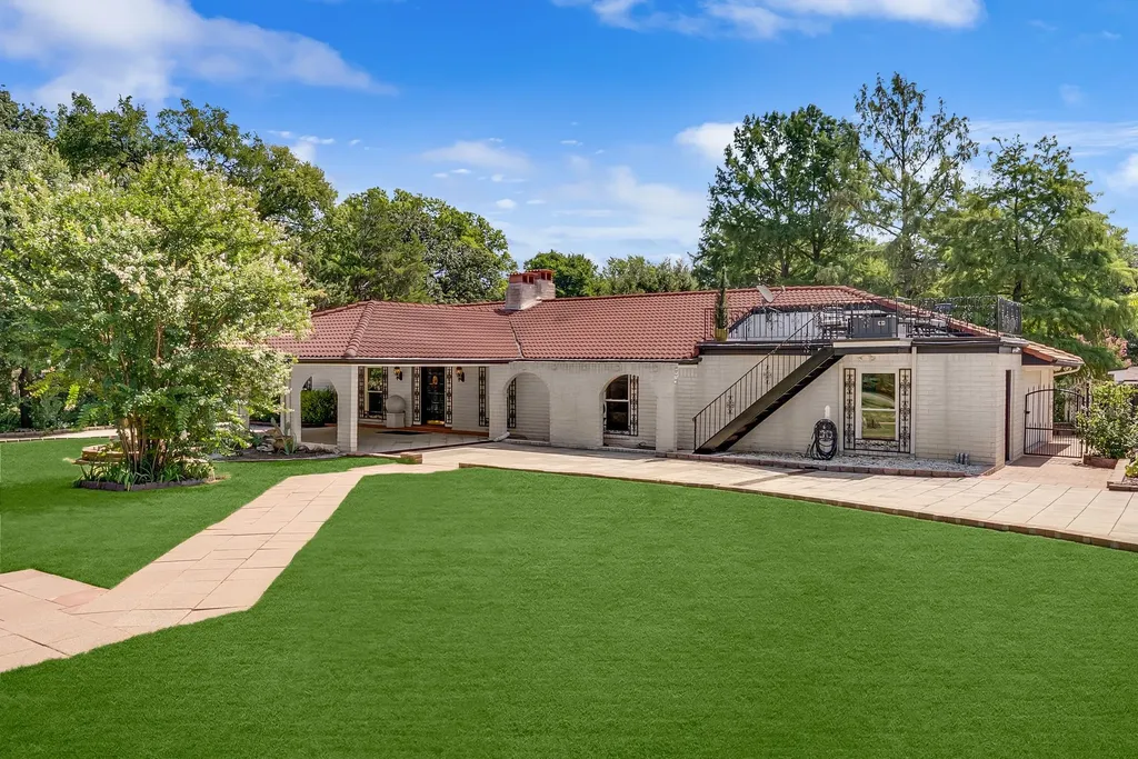 5120 Wildwood Drive Flower Mound TX 75028