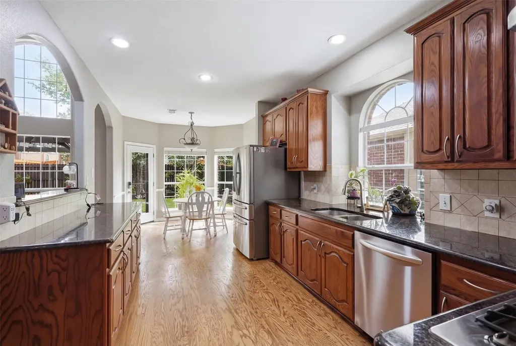 9117 Silsby Drive Fort Worth TX 76244