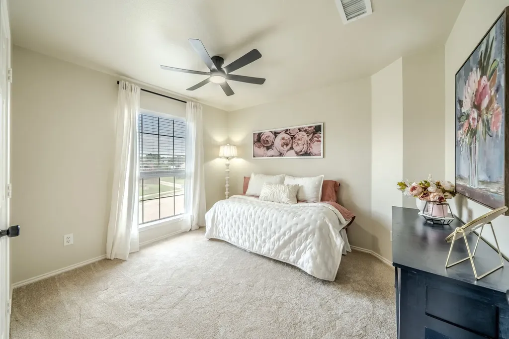 801 Cobblestone Drive Lewisville TX 75067