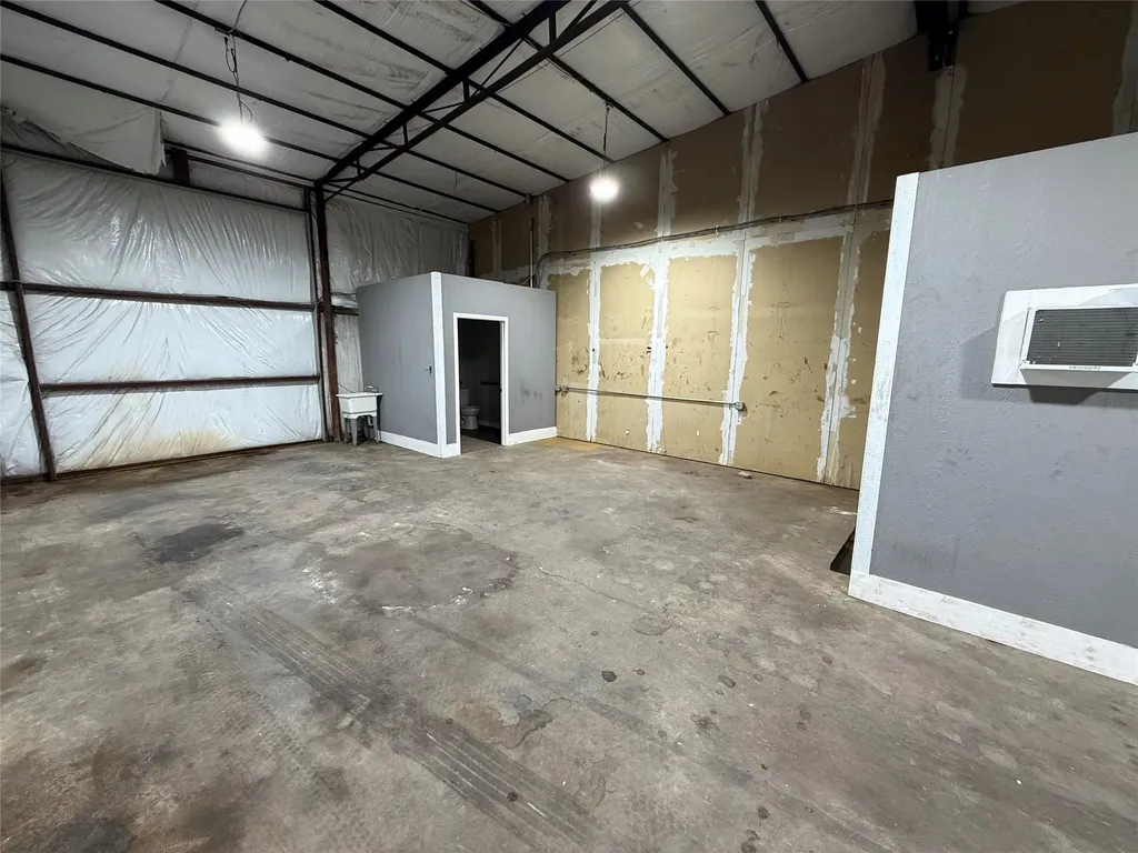 1465 E Renfro Street Burleson TX 76028