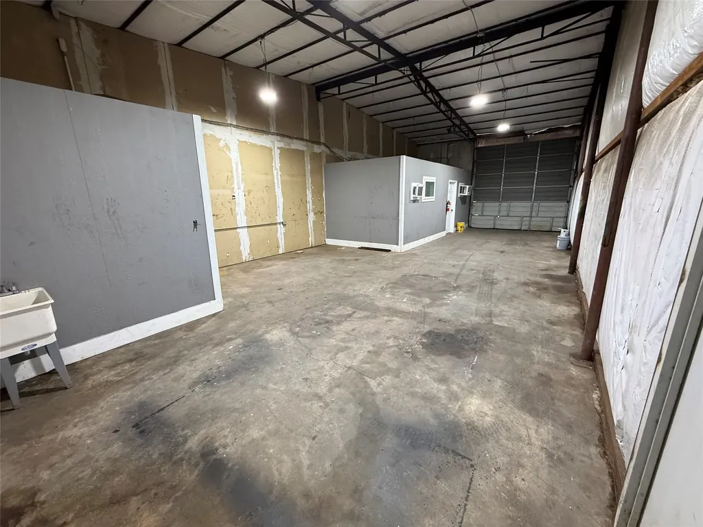 1465 E Renfro Street Burleson TX 76028