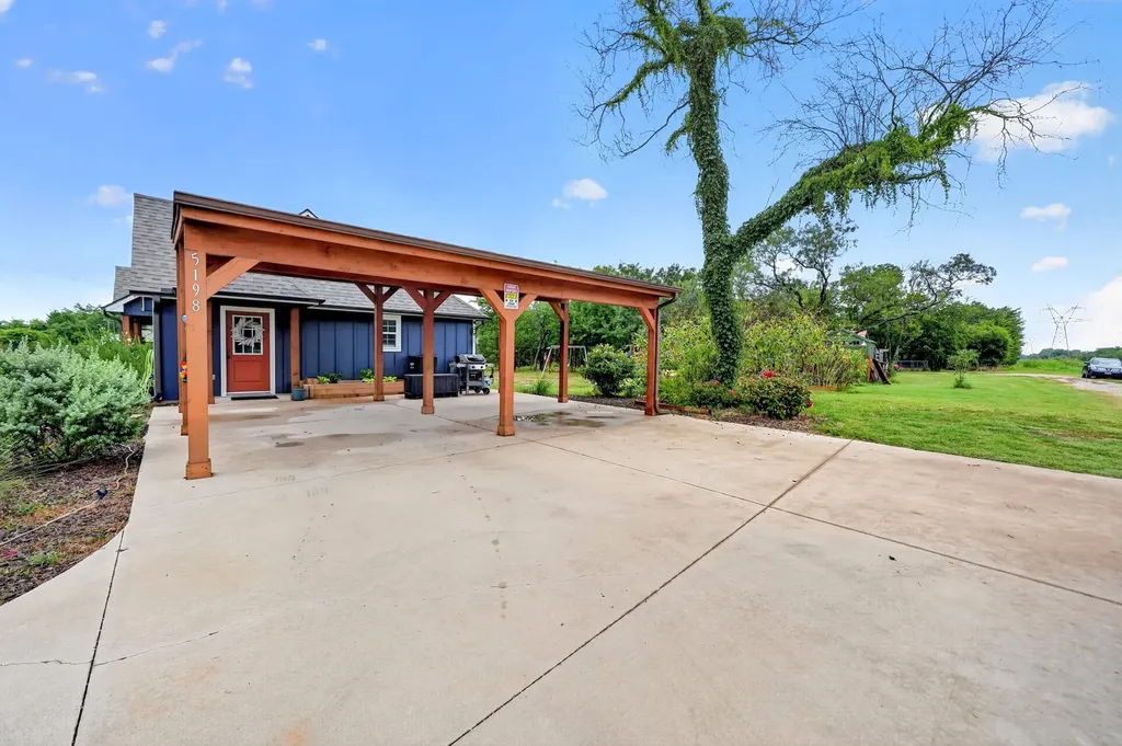 5198 County Road 2507 Caddo Mills TX 75135