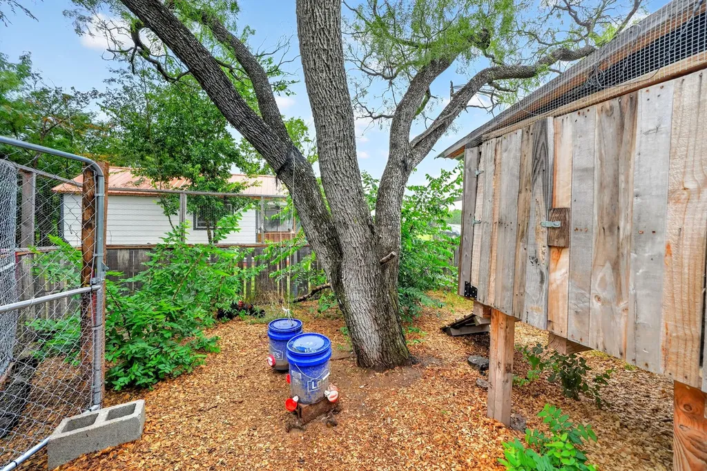 5198 County Road 2507 Caddo Mills TX 75135