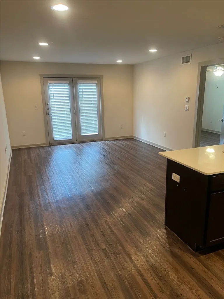 2806 Reagan Street Dallas TX 75219