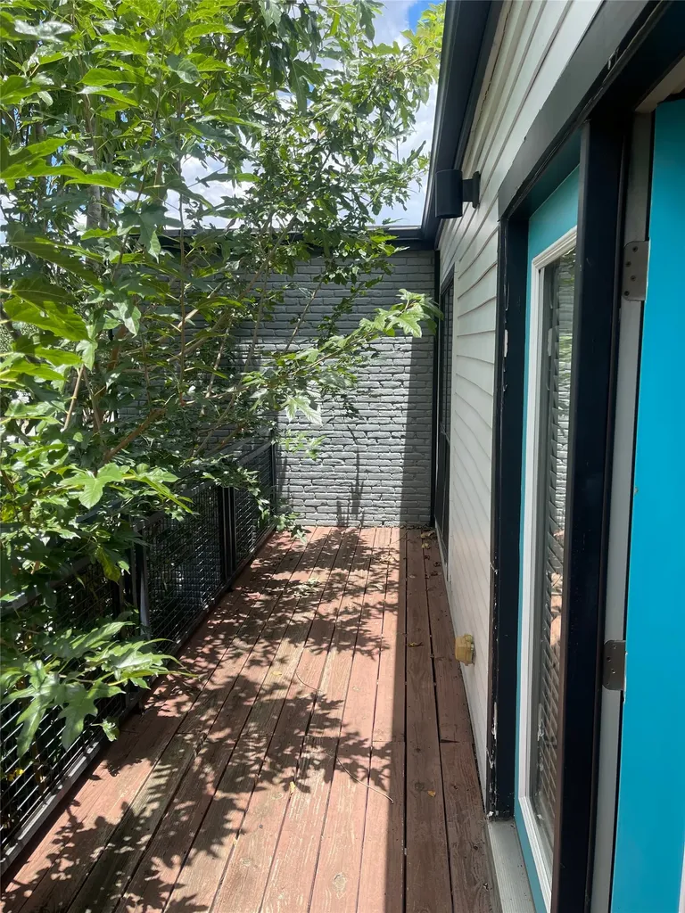 2806 Reagan Street Dallas TX 75219