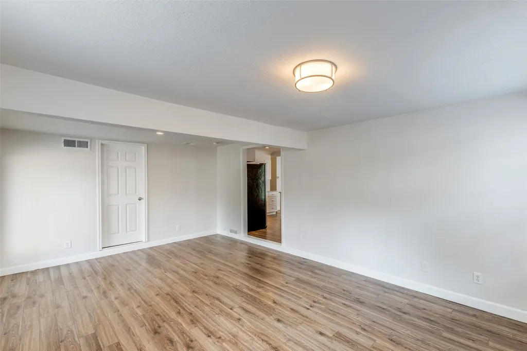 852 Northwood Road Fort Worth TX 76107