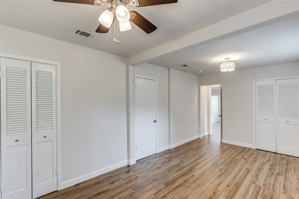 852 Northwood Road Fort Worth TX 76107