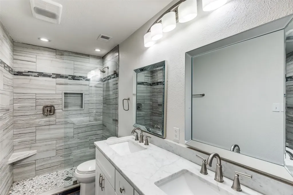 852 Northwood Road Fort Worth TX 76107