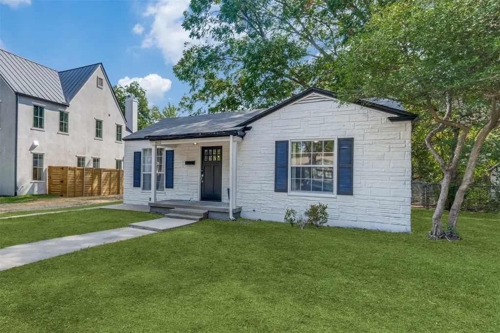 852 Northwood Road Fort Worth TX 76107