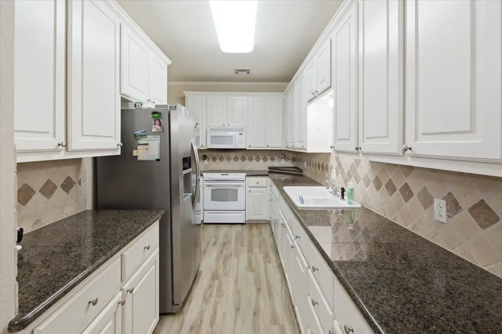 363 Old Mill Creek Drive Woodway TX 76712