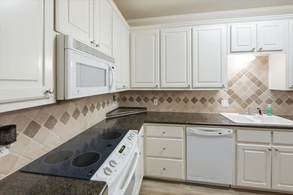363 Old Mill Creek Drive Woodway TX 76712