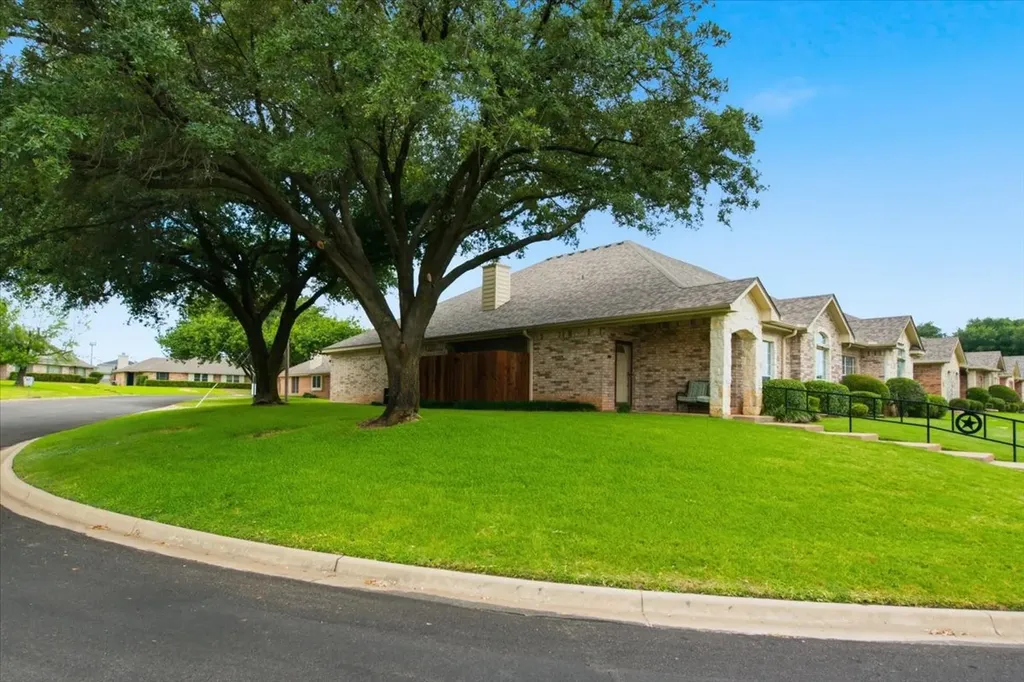 363 Old Mill Creek Drive Woodway TX 76712