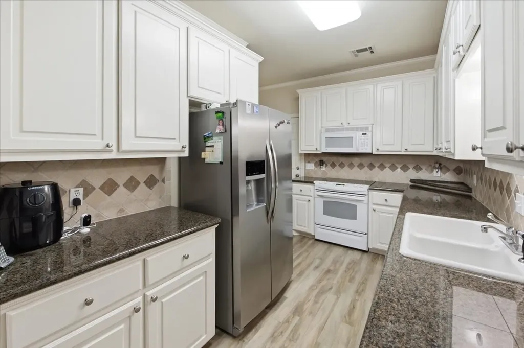 363 Old Mill Creek Drive Woodway TX 76712
