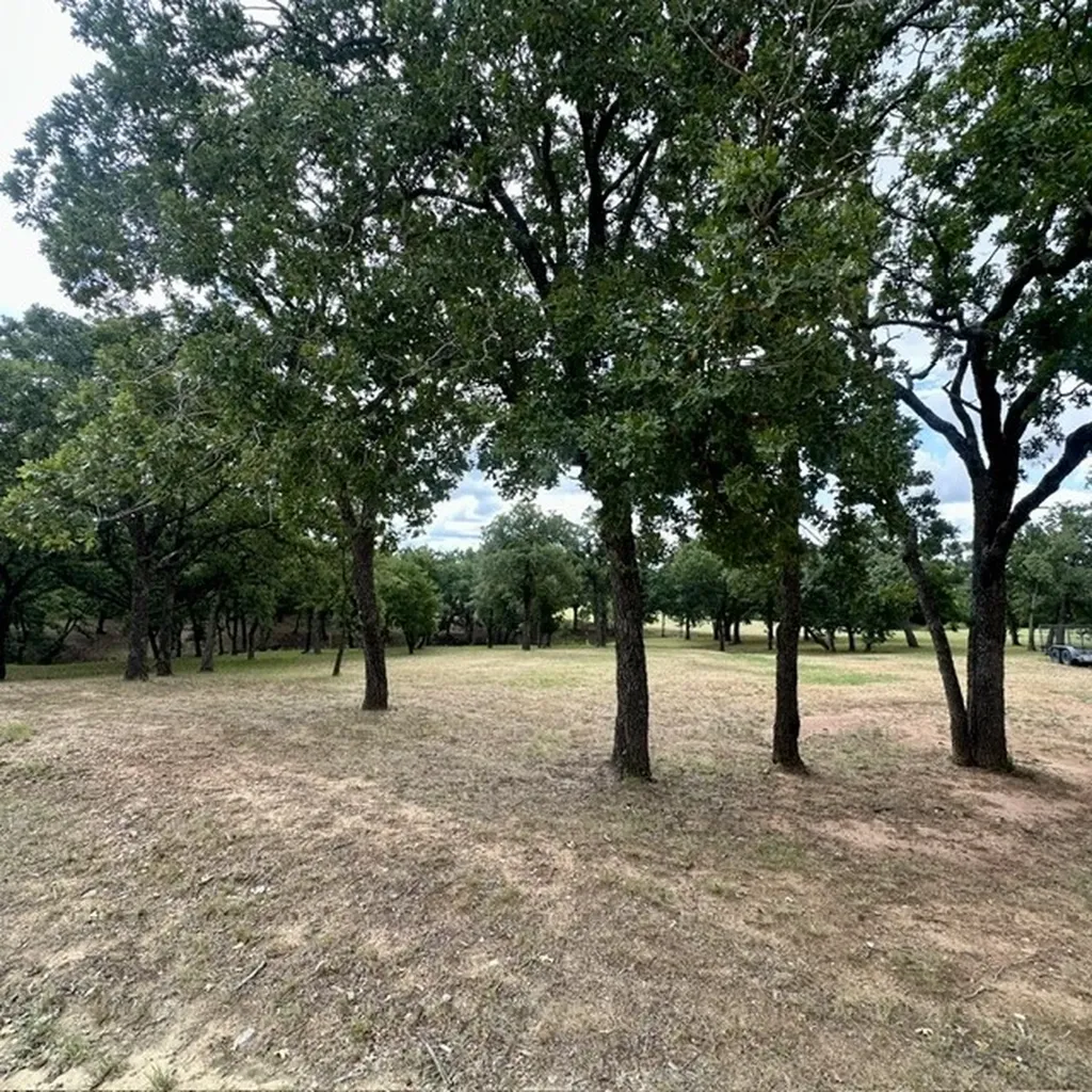 108 Country Club Drive Nocona TX 76255