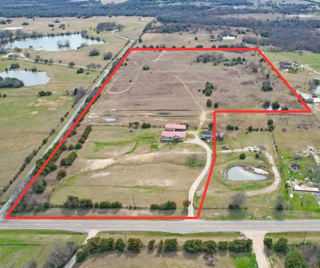 2035 Fm-1566 Celeste TX 75423