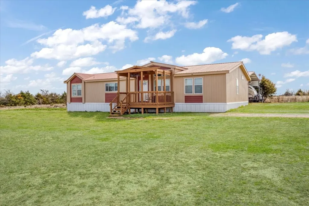 2035 Fm-1566 Celeste TX 75423