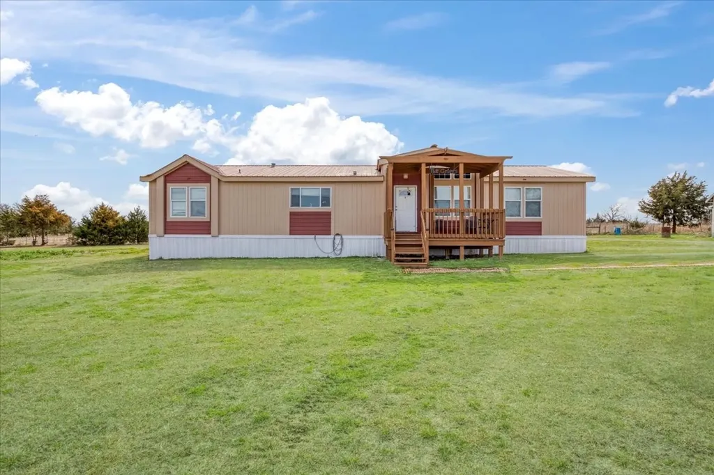 2035 Fm-1566 Celeste TX 75423