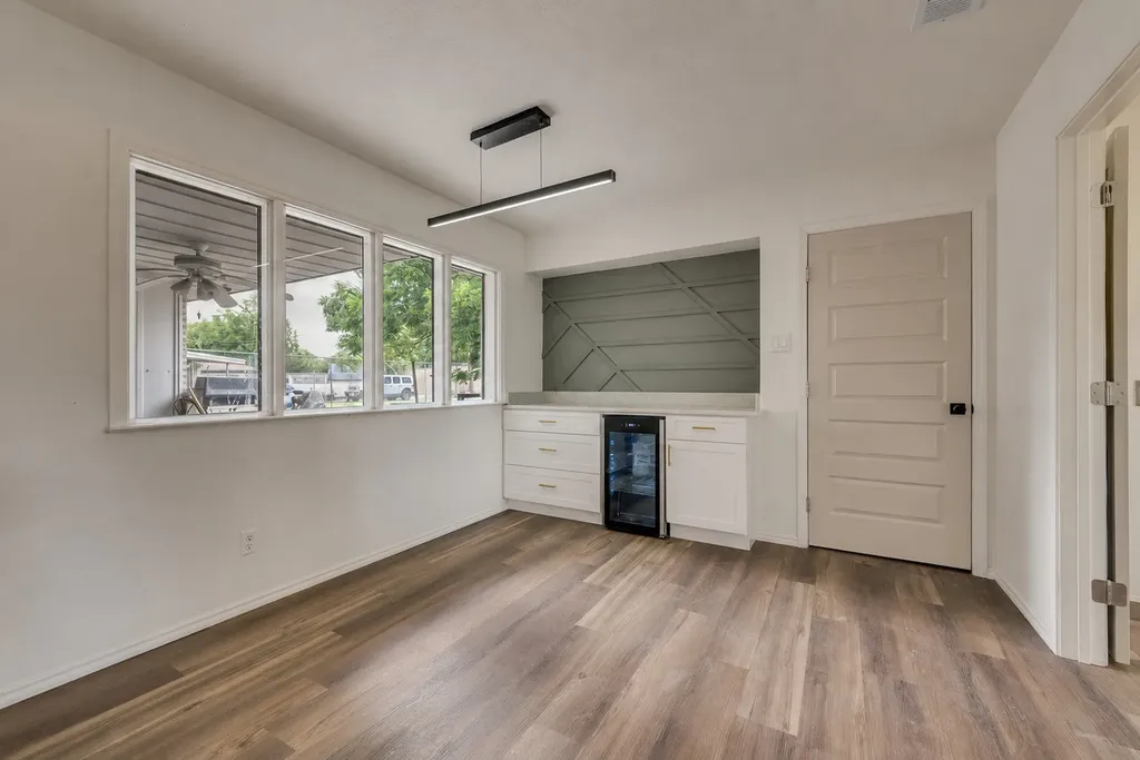 3914 Shady Hollow Lane Dallas TX 75233
