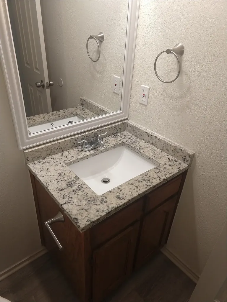 3610 Westgrove Drive Arlington TX 76001