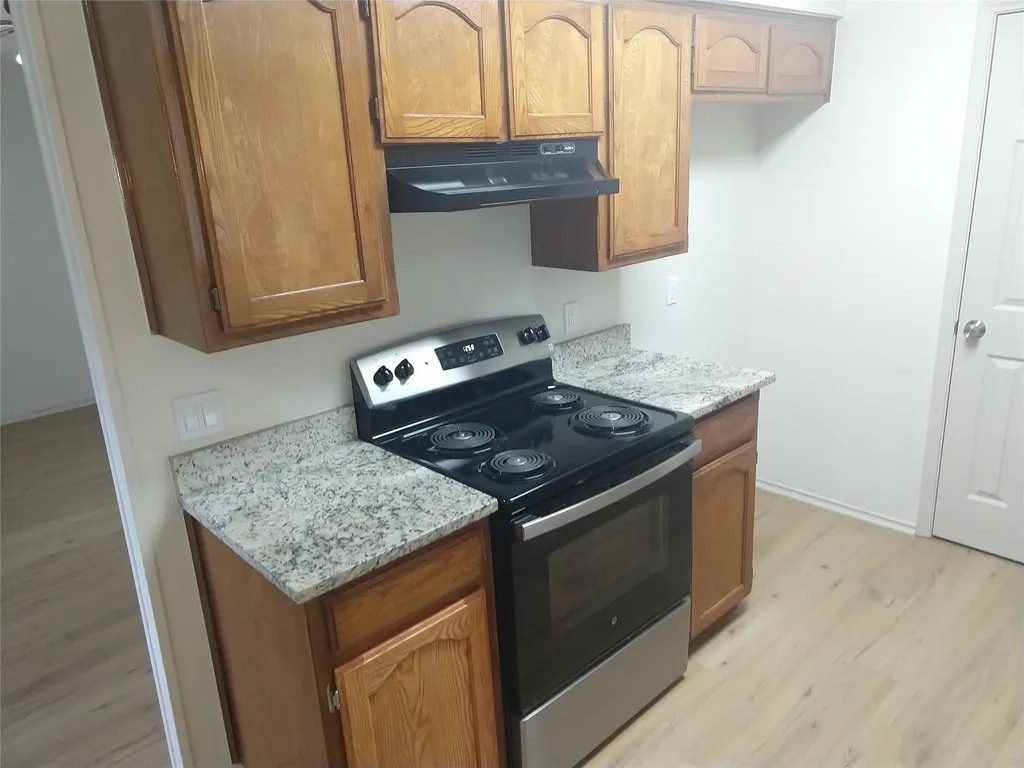 3610 Westgrove Drive Arlington TX 76001