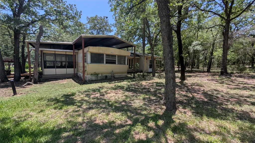 325 Oakgrove Circle Elm Mott TX 76640